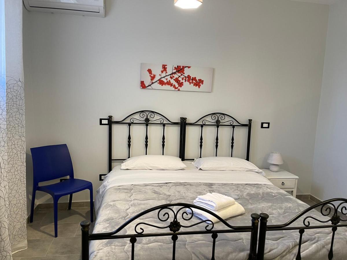B&B Antichi Cortili Termini Imerese Exterior foto